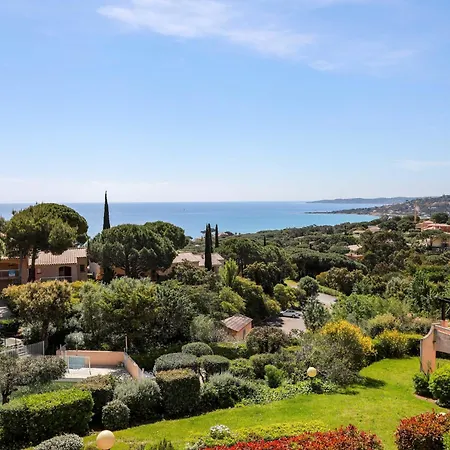 Les Coteaux De La Nartelle-33 By Interhome