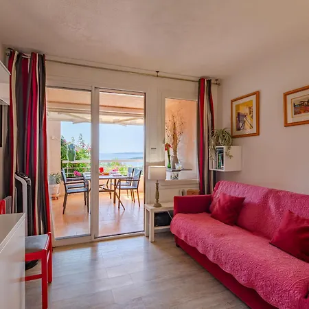 Les Coteaux De La Nartelle-33 By Interhome *